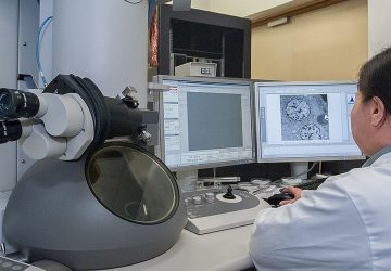 transmission-electron-microscope-2223456_1280