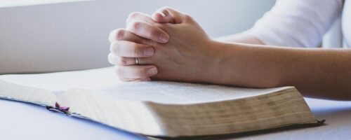 prayer-1308663_1280