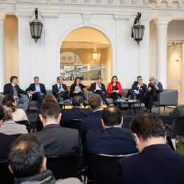 Jorge Menendez - Osvaldo Corrales - Daniel Gordon - Jennifer Peralta - Juan Pablo Guzman - Fernanda Kri - Rodrigo Jarufe - Rodrigo Mundaca