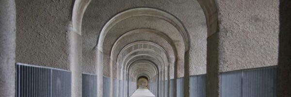 pdimaria-archway-5426581